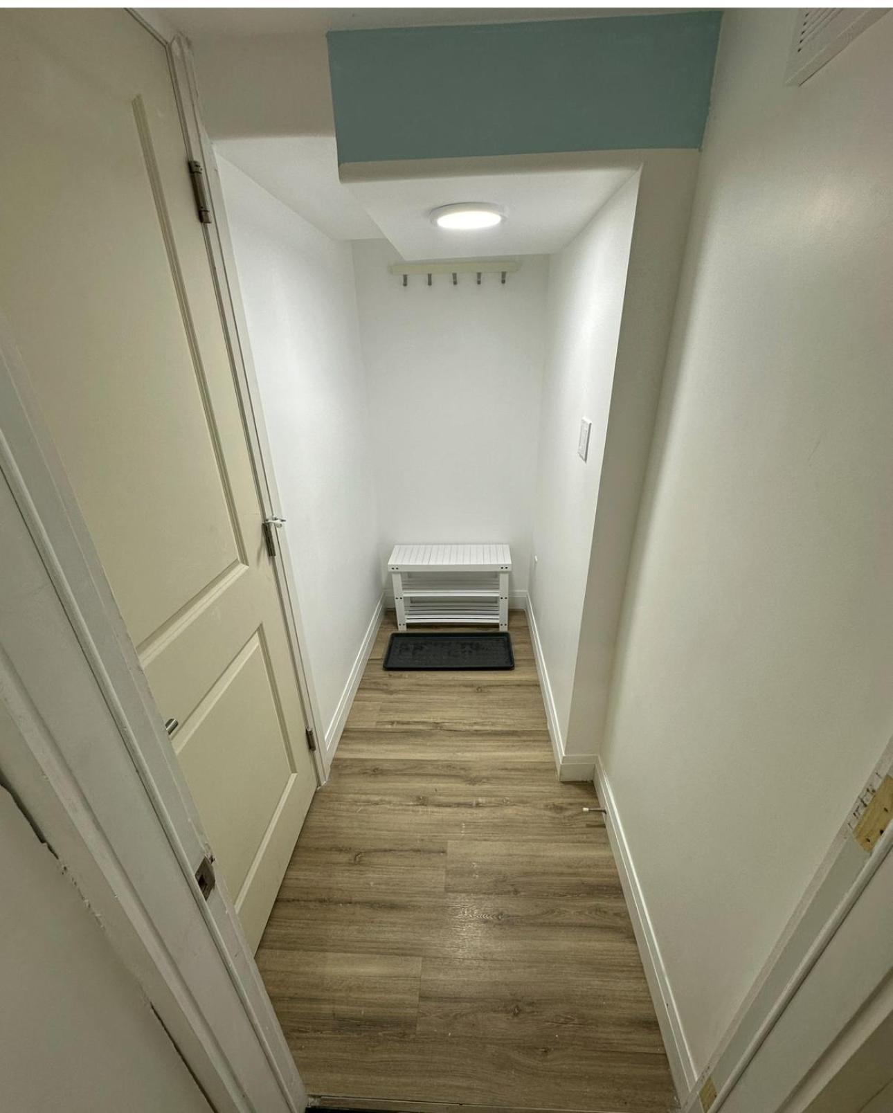 Pvt Near Waterloo Airport & Minutes To Downtown Kitchener